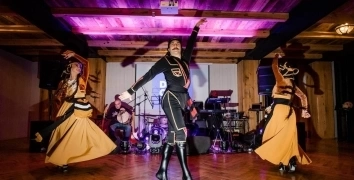 EXTERNAL MEETING AND NEW YEAR CELEBRATION FOR THE IT COMPANY | Event Studio BON