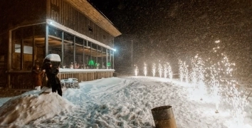 GO DUCKY NEW YEAR MICE | Event Studio BON