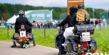 WEDDING CEREMONY AT FESTIVAL 