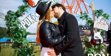 WEDDING CEREMONY AT FESTIVAL 