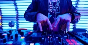 BANDA BAT | Event Studio BON